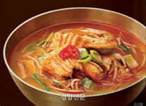 탕탕탕...삼계탕·오리탕·장어탕·추어탕이 벌이는 간편 보양식 전쟁