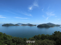섬마다 비경, 섬마다 사연··· 문화재청장과 함께 떠난 통영 섬 여행