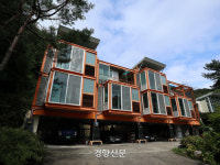 ‘강원도 테루아’ 물씬 풍기는 와인··· 응원하고 싶은 홍천 ‘샤또 나드리’의 국산 포도 실험[김형규 기자의 한국 술도가]