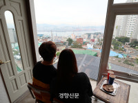 영도다리부터 봉래산까지··· 항구도시 부산의 진면목 보여주는 영도 카페투어