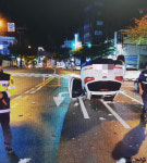 부산서 차량 전복 3명 부상···음주운전 여부 조사