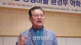 익산 장점마을 주민들 “노인들 오래 못 기다려, 배상소송 직결”