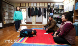구례군 내죽마을 설 앞둔 풍경[경향포토]