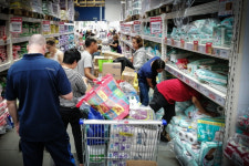 슈퍼마켓 진열대가 비었다[사진으로 본 세계]