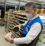 ‘착한 편의점’ 일자리 “어르신만 모십니다”