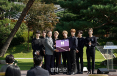문재인 대통령 “BTS 노래와 춤 다 좋아해”