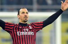 골로…선방으로…세월을 거스르는 유럽 축구의 노장들 “내 나이가 어때서”