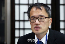 [속보]박주민, 서울시장 불출마 선언 “더 길고 담대하게···”