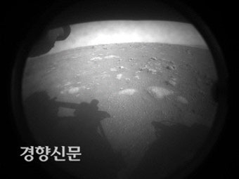 미 탐사선 화성 착륙 성공…인간정착 가능성 본격 조사