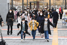 신나는 초등학교 개학[경향포토]