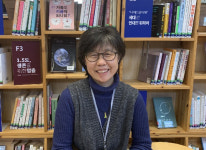 코로나에도 199일 문 연 느티나무도서관…함께, 일상을 지키다[커버스토리]