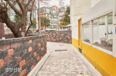 ‘연트럴파크’의 힘을 골목상권까지···연남동 끝자락 ‘세모길’의 골목재생