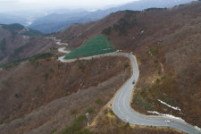 “동서고속도로 뚫리면 산악·해양관광 크게 늘어날 것”