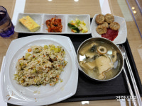 [단독] 법원 구내식당 밥 앞의 불평등