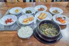(59)물닭갈비·실비집 한우·고갈두 유명세 너머 발굴한 태백 장터의 맛[지극히 味적인 시장]