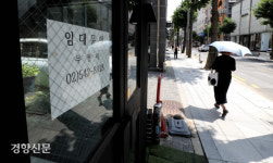 가로수길 700m 거리…상가 71곳 중 31곳 ‘텅텅’