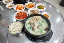 (61)작고 아담한 장터…여름 입맛 돋우는 열무·콩국수 못 잊죠[지극히 味적인 시장]