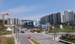 성남의 뜰, ‘송전탑 소송’ 태평양 대신 부동산 전문 세양 선임