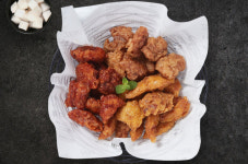 치느님 2만원 시대 교촌치킨 가격 최대 2000원 인상