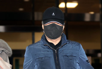 검찰, ‘스폰서 의혹’ 윤우진 전 세무서장 구속영장 청구