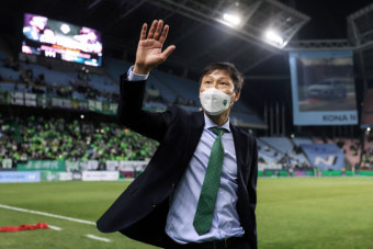 김상식 감독, 베트남 U23 대표팀으로 연속 우승! 동남아시아 축구대회 향한 새로운 도전!