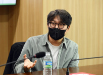 ‘찐덕후’들이 모여 만든 팬 플랫폼 ‘블립’이 고래 싸움에 살아남는 법[스타트업 노트]