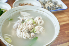 겨울비에 젖은 날…녹진하면서도 담백한 ‘이 맛’에 녹네, 녹아![지극히 味적인 시장]