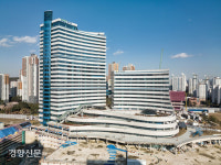 55년만에 수원 팔달산 시대 마감... 경기도 4~5월쯤 도청사 광교로 이전, 구 청사 활용 계획은 미정