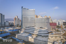 30년 효원로 청사 시대 마감···경기도의회, 24일 광교 신청사 업무 개시