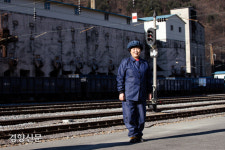 춘자, 광월, 계화씨···산·들·바다에서 일하고 울고 위로받았다[젠더기획]