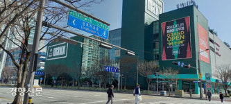 정치권이 불 지른 ‘광주 복합쇼핑몰’···‘상생논의 실종’ 극복할 수 있나