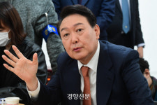 윤석열 당선인 “이 정부 5년 검찰개혁 안됐다는 자평인가” 박범계 비판