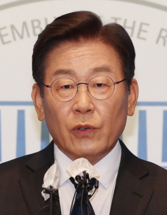 이재명 “당명만 빼고 다 바꾼다”…당대표 출마로 ‘당권 경쟁’ 시동