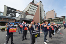 “고속버스, 이대로는 못버팁니다” 강원행 기사님들이 파업한 이유는