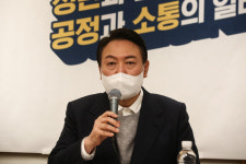 ‘완벽하게 공정한 경쟁’은 없다···‘능력주의’는 불평등을 키울 뿐[책과 삶]