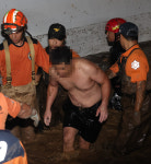 윤 대통령, 포항 지하주차장 구조 소식에 “기적 같은 일”