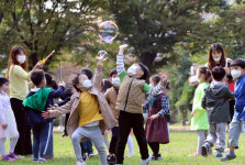 [단독]“직장어린이집 설치중임, 아무튼 설치중임”···3년째?