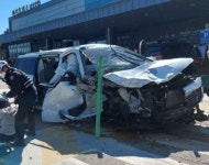 영동고속도 횡성휴게소서 승용차 펜스로 돌진···1명 사망·8명 부상