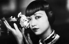 미국 동전에 등장한 첫 아시아 여성, 할리우드 배우 애나 메이 웡[플랫]