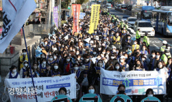 필수 인력 충원[경향포토]