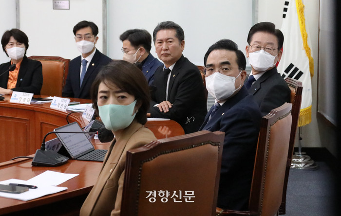 이재명 대통령, 더불어민주당 지도부와 만찬 열어 국민의 기대에 부응하는 것이 우리의 첫 번째 사명 강조