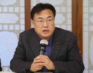 정진석 “당대표 100% 당원투표로 뽑기로 했다”