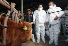 검찰 소환 이틀 전 호남 간 이재명 “잘 지켜주면 잘 지켜드릴 것”