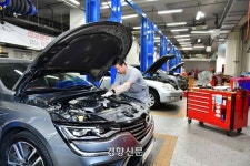 [단독]40년된 5% 대금꺾기에 피멍드는 자동차 부품 대리점···삼성화재, 현대해상 등 6대 보험사 공정위 제소