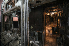 “20년이 흘렀다. 변한 것이 없다.”…대구지하철화재참사 20주기[현장화보]