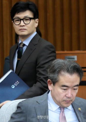 민주당, 한동훈 사퇴 요구 “검사 출신 봐주기 검증···인사정보관리단 해체해야”
