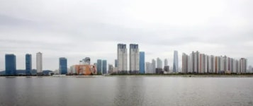 새총으로 쇠구슬 쏴 이웃집 유리창 깨트린 60대 구속 기소