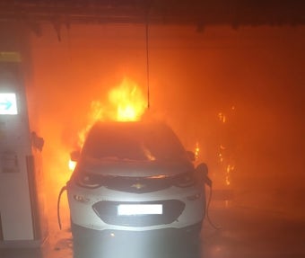 전기차 안전 대책 강화, PLC 모뎀 충전기 지원 확대와 배터리 제조사 정보 공개화로 안전성 강조
