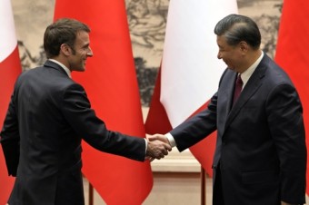 3년만에 중국 찾은 마크롱, 시진핑과 회담…“양국 공동 발전” 강조, 우크라전엔 원론적 입장