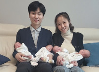 국내 첫 ‘초산 자연분만 네쌍둥이’ 탄생